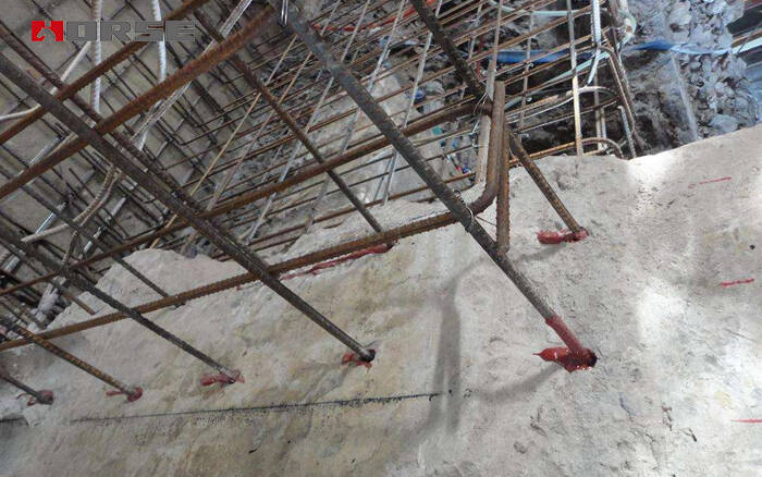 Beam dan lempeng memperkuat anchoring adheisve Beam dan lempeng memperkuat anchoring adheisve