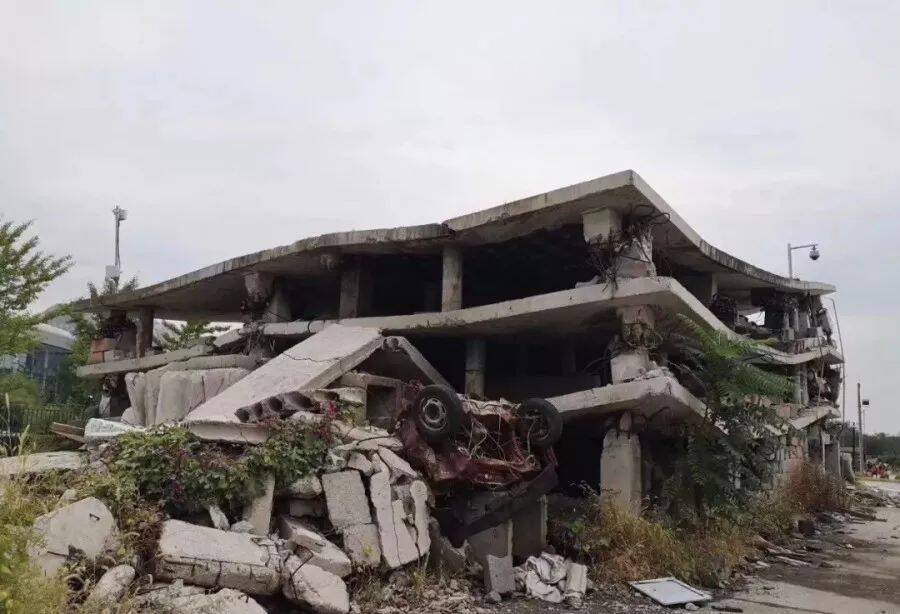 Carbon fiber reinforced buildings can cope with earthquakes and tornadoes Carbon fiber reinforced buildings can cope with earthquakes and tornadoes