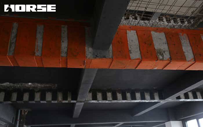 Balok Beton Bertulang Dengan Pelat Baja