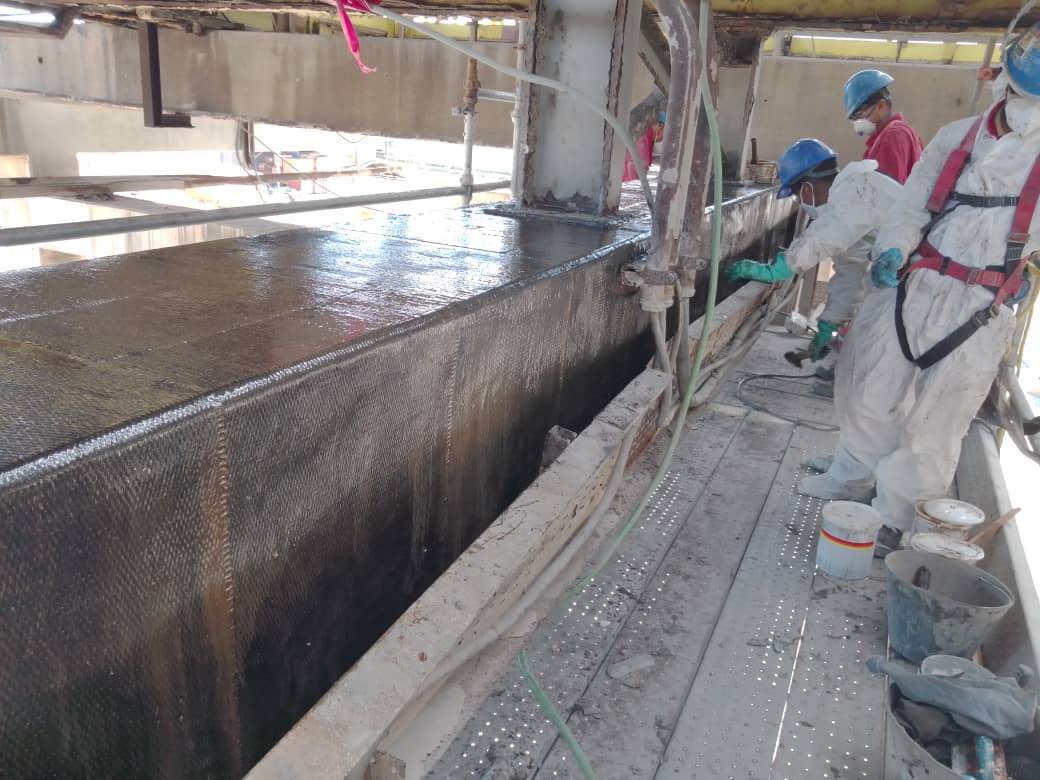 Rehabilitasi Balok Beton Bertulang yang Rusak dengan Kain Serat Karbon Unidirectional HM-30