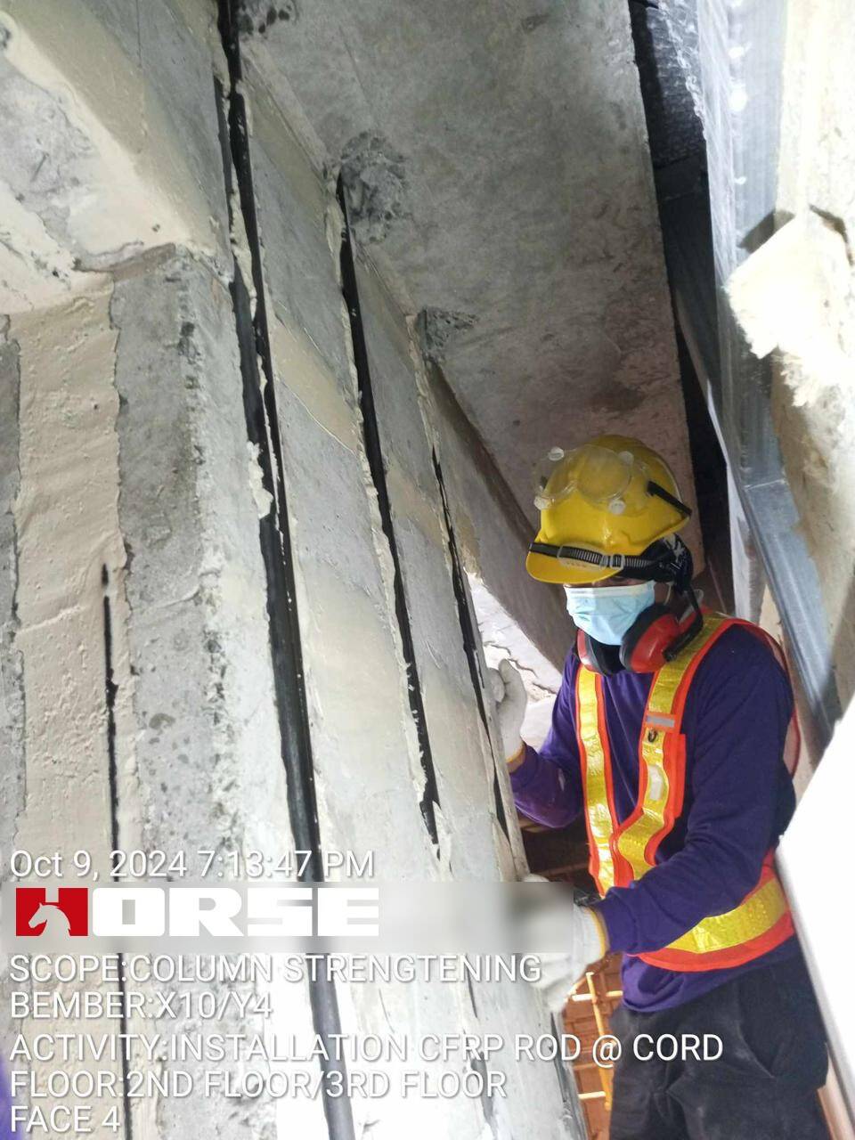 Batang Serat Karbon Memperkuat Kolom RC Secara Tidak Memadai