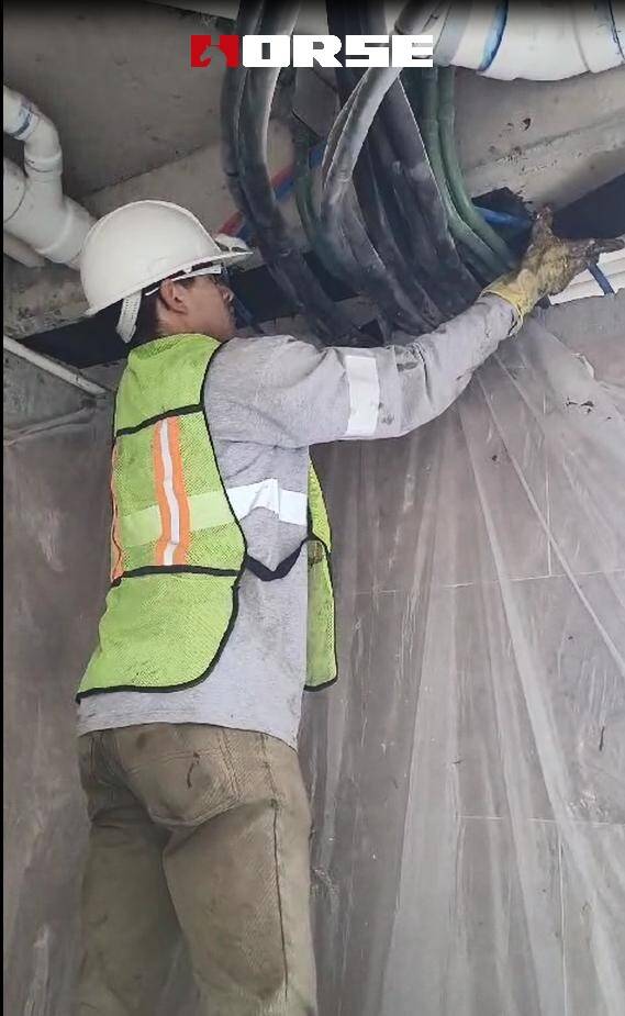 Penguatan Lubang di Apartemen dengan Serat Karbon
