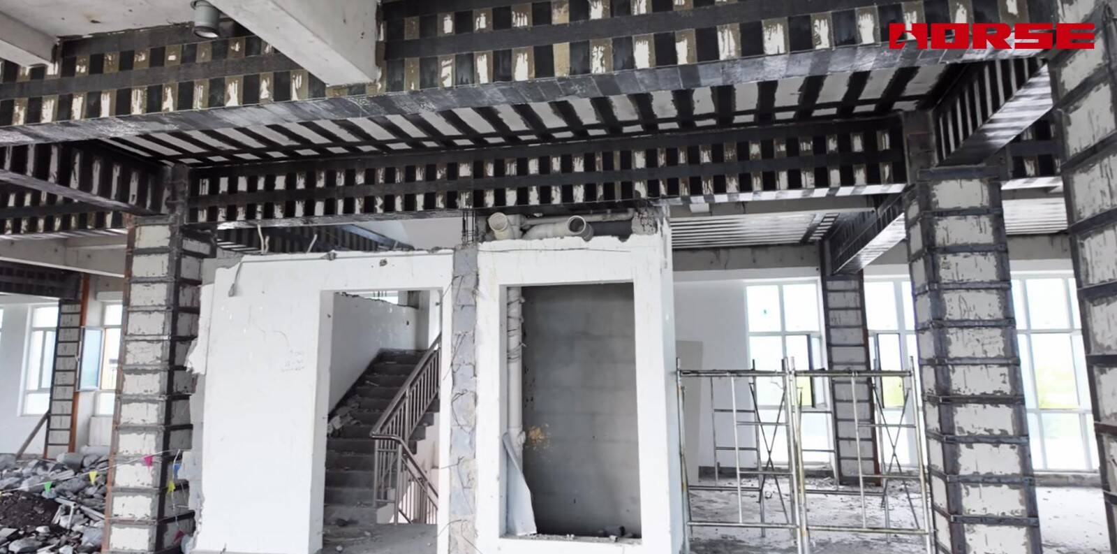 Perkuatan Struktural untuk Konversi Komersial ke Fasilitas Lansia -- Carbon Fiber & Steel Jacketing Perkuatan Struktural untuk Konversi Komersial ke Fasilitas Lansia -- Carbon Fiber & Steel Jacketing