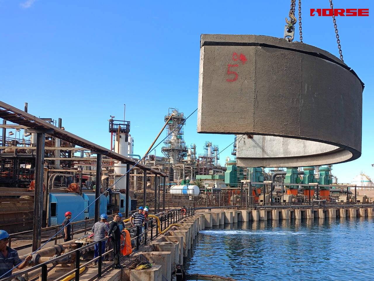 Rehabilitasi Infrastruktur Laut | Perkuatan Stasiun Pompa Air Laut untuk Instalasi Minyak dan Gas Lepas Pantai