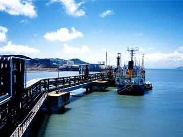 Penguatan Bungkus CFRP Dermaga Pelabuhan Qili