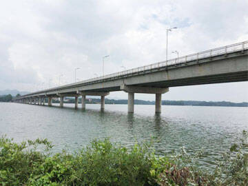 Perbaikan Struktural Serat Karbon dan Perbaikan Retak Jembatan Wuning