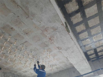 Perbaikan Retak Beton Serat Karbon