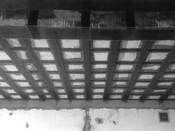 Perkuatan Seismik Struktur Bangunan Sekolah RC dengan Serat Karbon